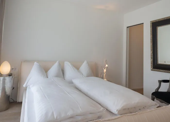 Edelweiss Mountain 04-01 Apartment