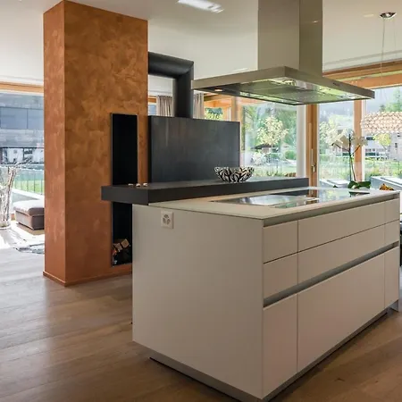 Edelweiss Mountain 04-01 *