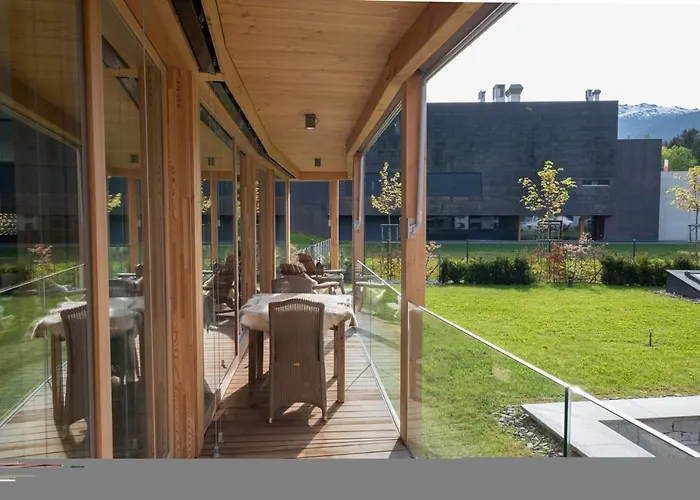 Edelweiss Mountain 04-01