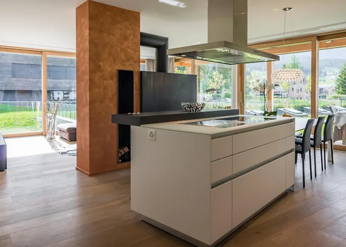 Edelweiss Mountain 04-01 *