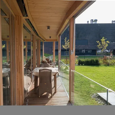 Apartment Edelweiss Mountain 04-01 *